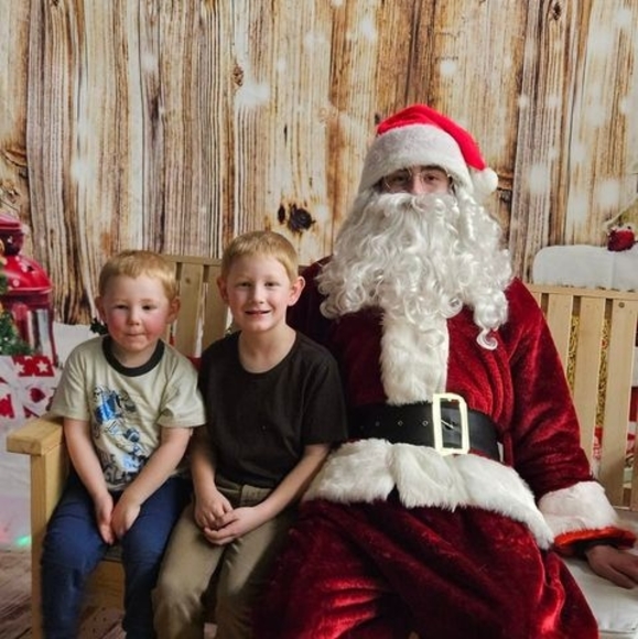 Meet your Posher, Emily - Picture 1 of 1